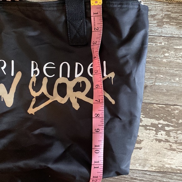 Henri Bendel Tote - Picture 4 of 7